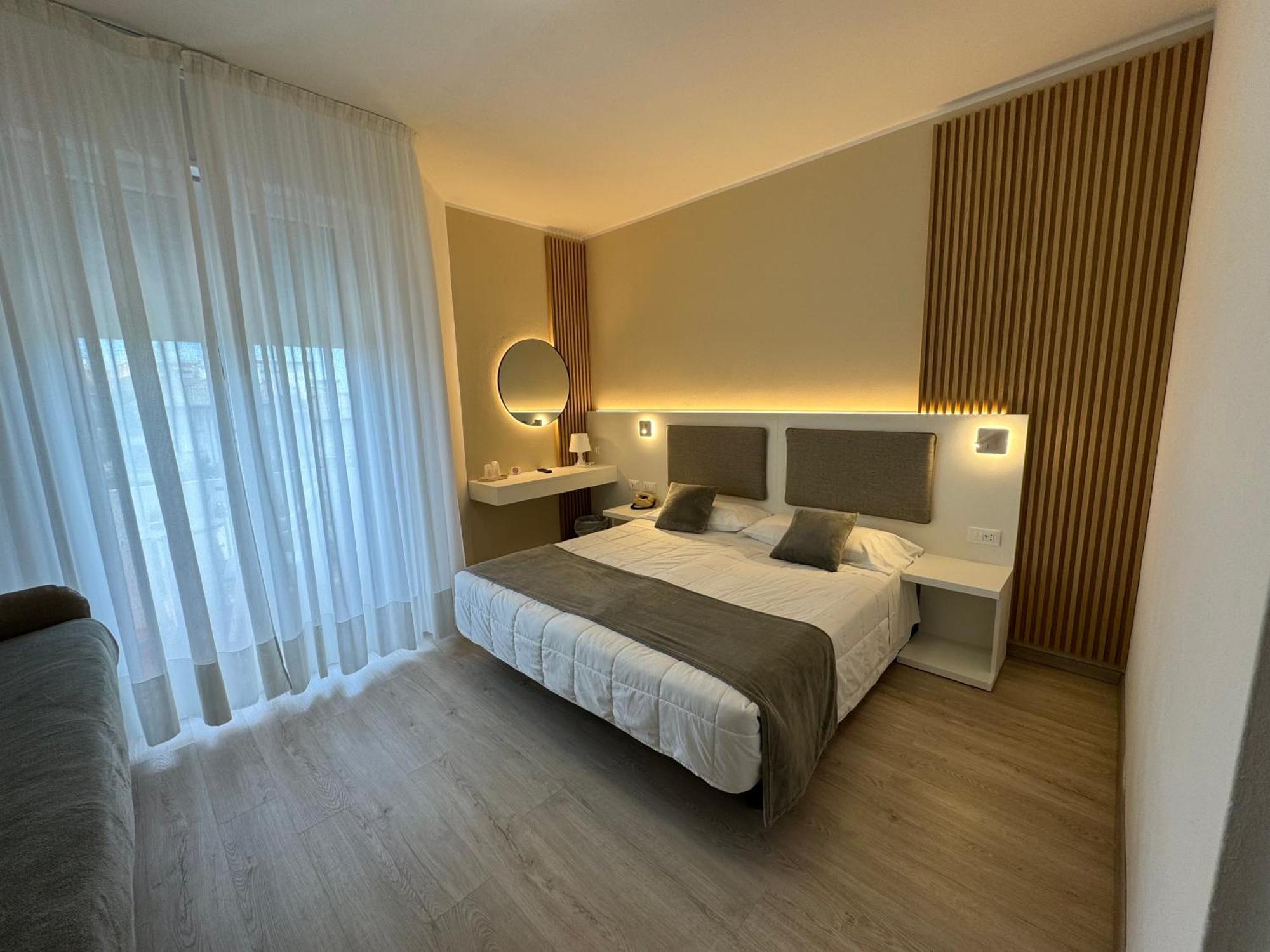 Hotel San Francisco Λινιάνο Σαμπιαντόρο Εξωτερικό φωτογραφία