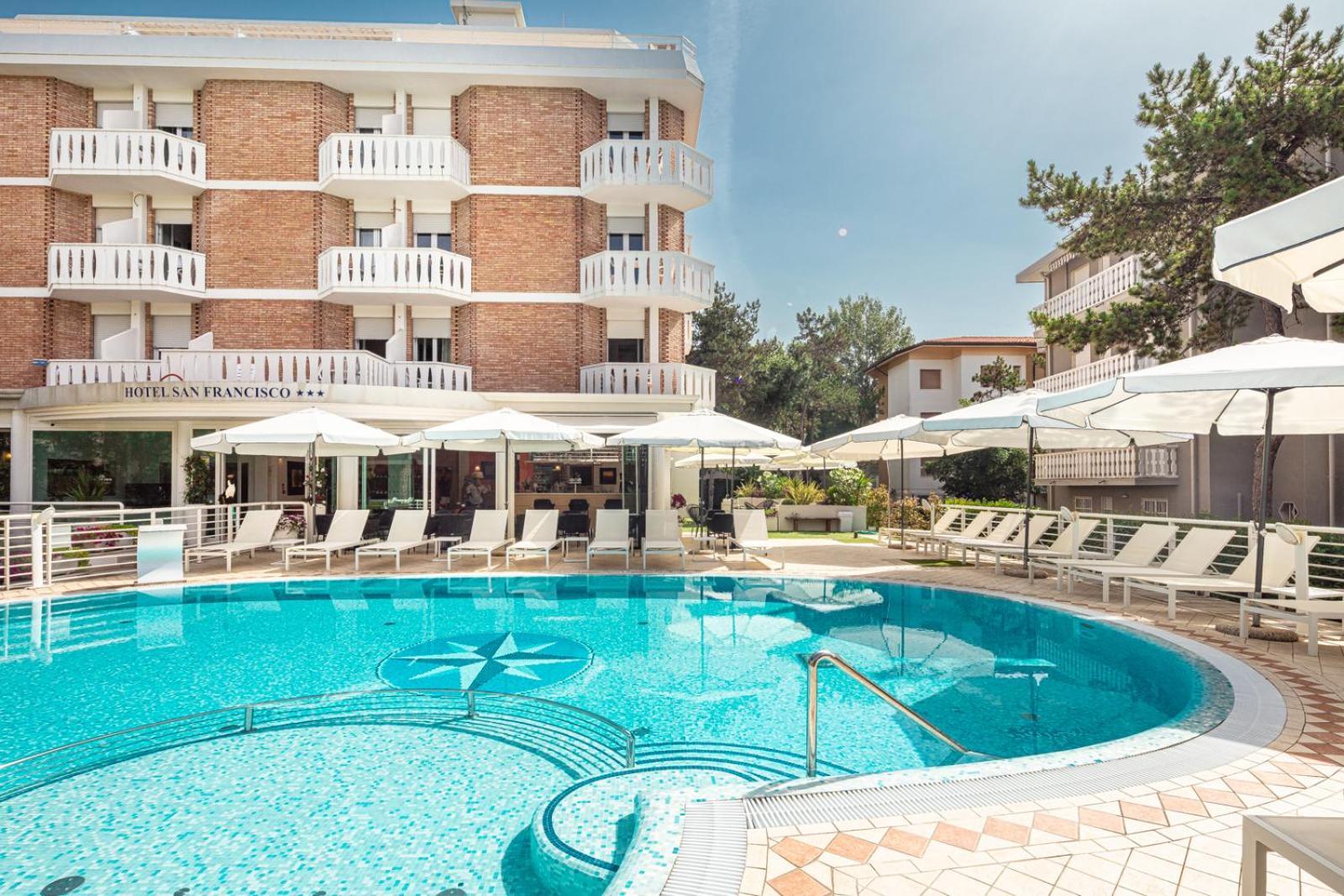 Hotel San Francisco Λινιάνο Σαμπιαντόρο Εξωτερικό φωτογραφία