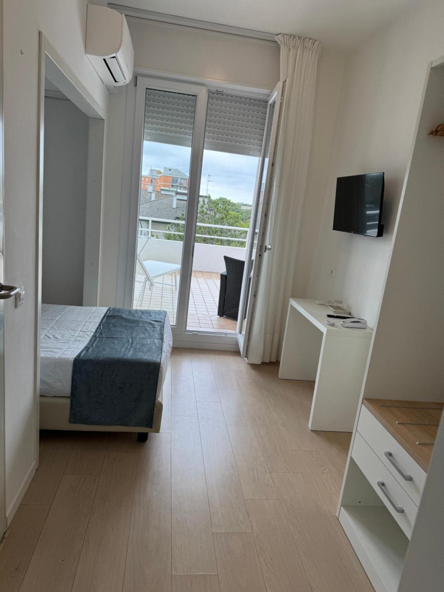Hotel San Francisco Λινιάνο Σαμπιαντόρο Εξωτερικό φωτογραφία