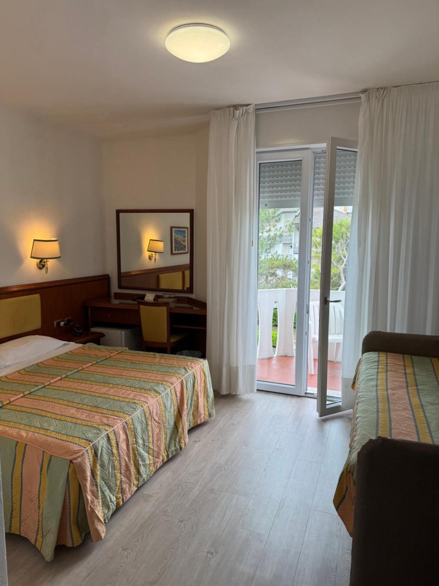Hotel San Francisco Λινιάνο Σαμπιαντόρο Εξωτερικό φωτογραφία