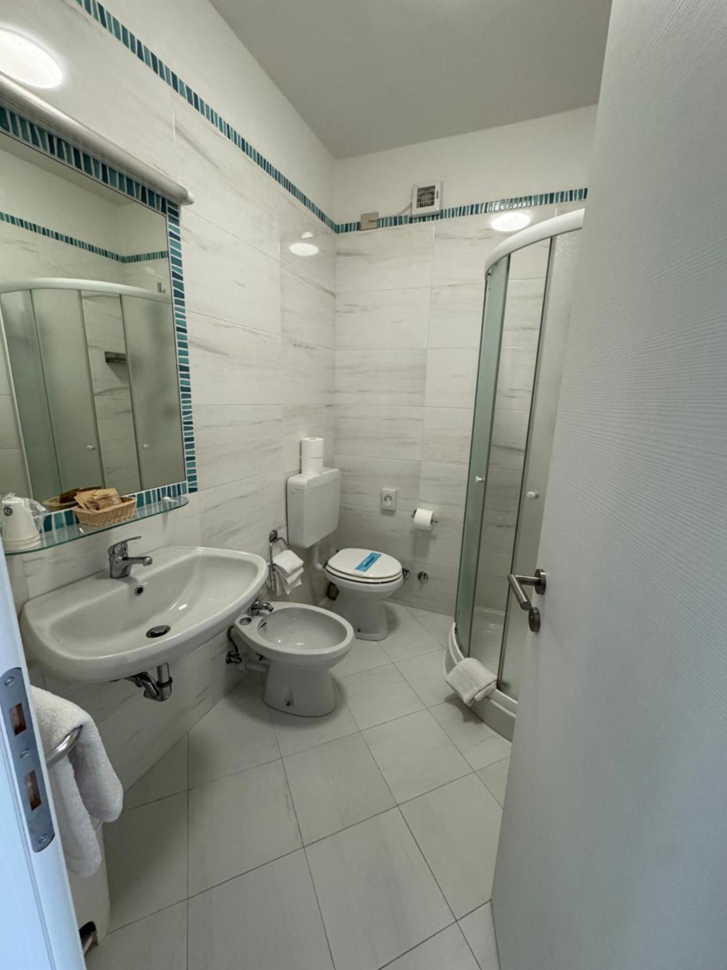 Hotel San Francisco Λινιάνο Σαμπιαντόρο Εξωτερικό φωτογραφία
